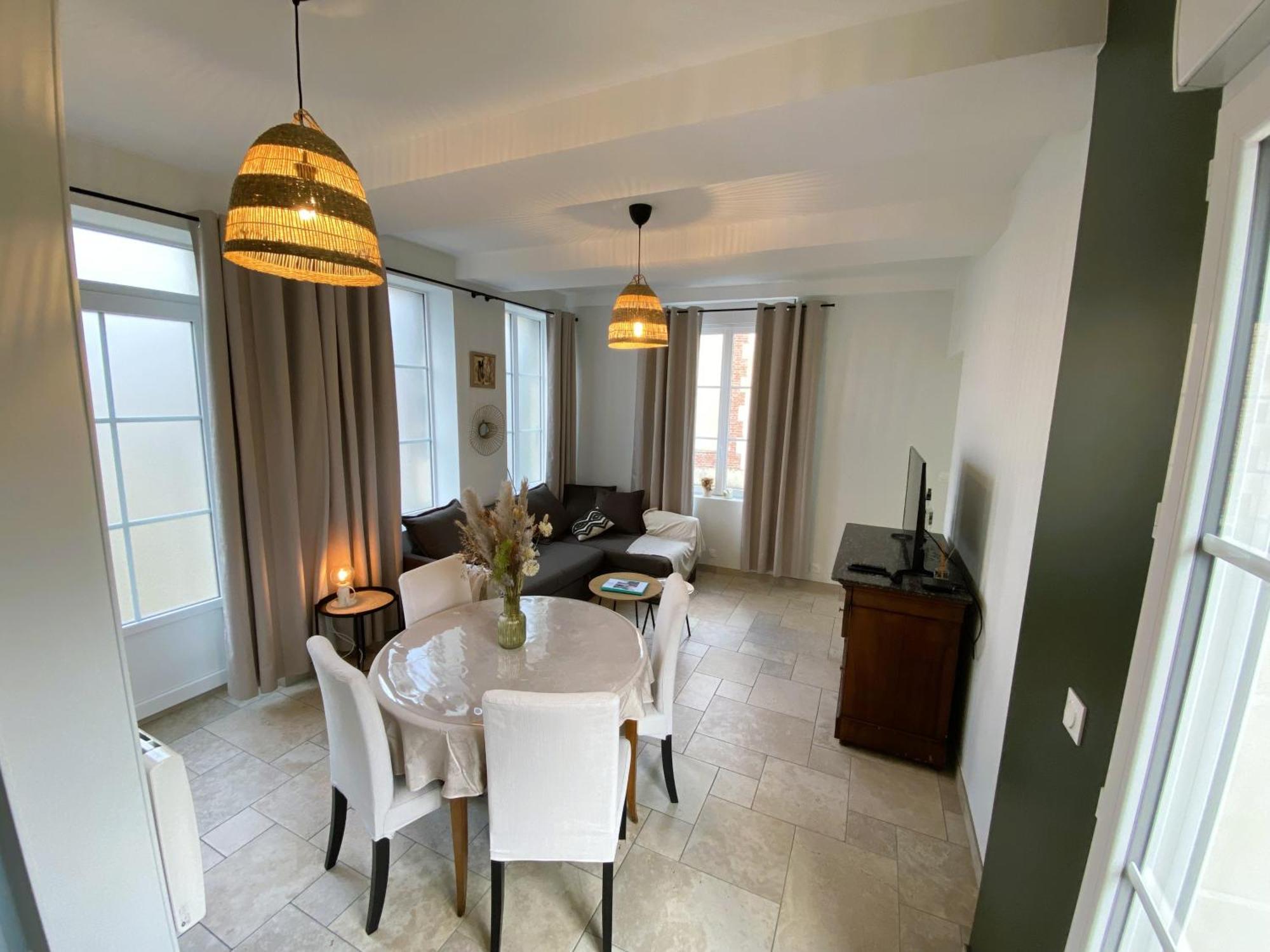 Maison 2 Chambres Avec Parking Et Jardin Нуайон Экстерьер фото