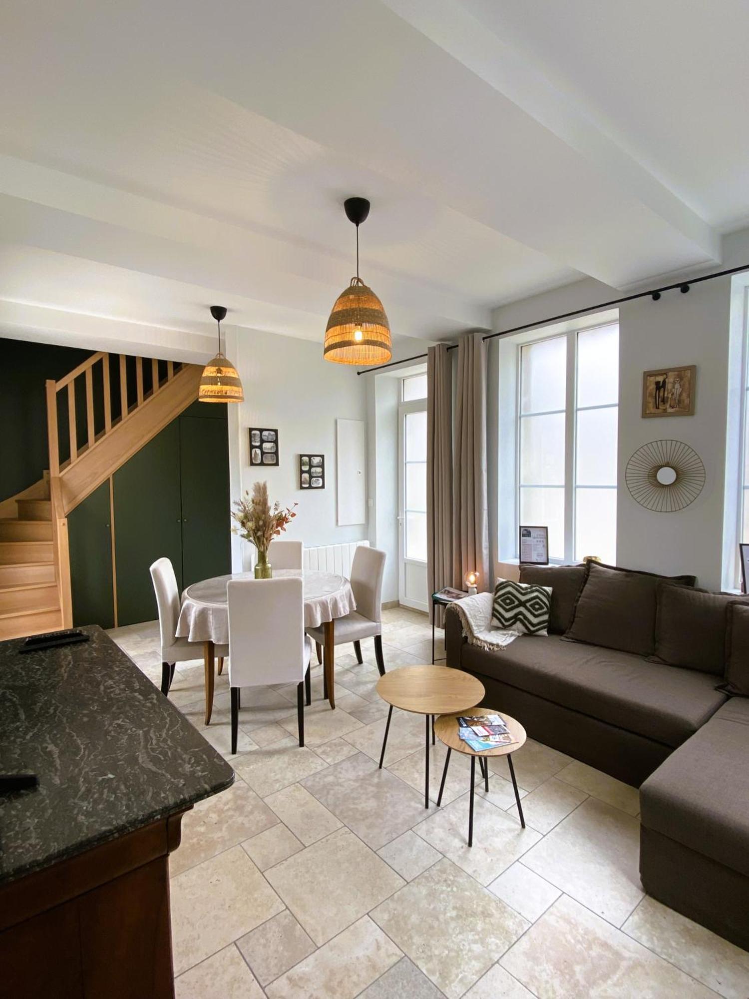Maison 2 Chambres Avec Parking Et Jardin Нуайон Экстерьер фото